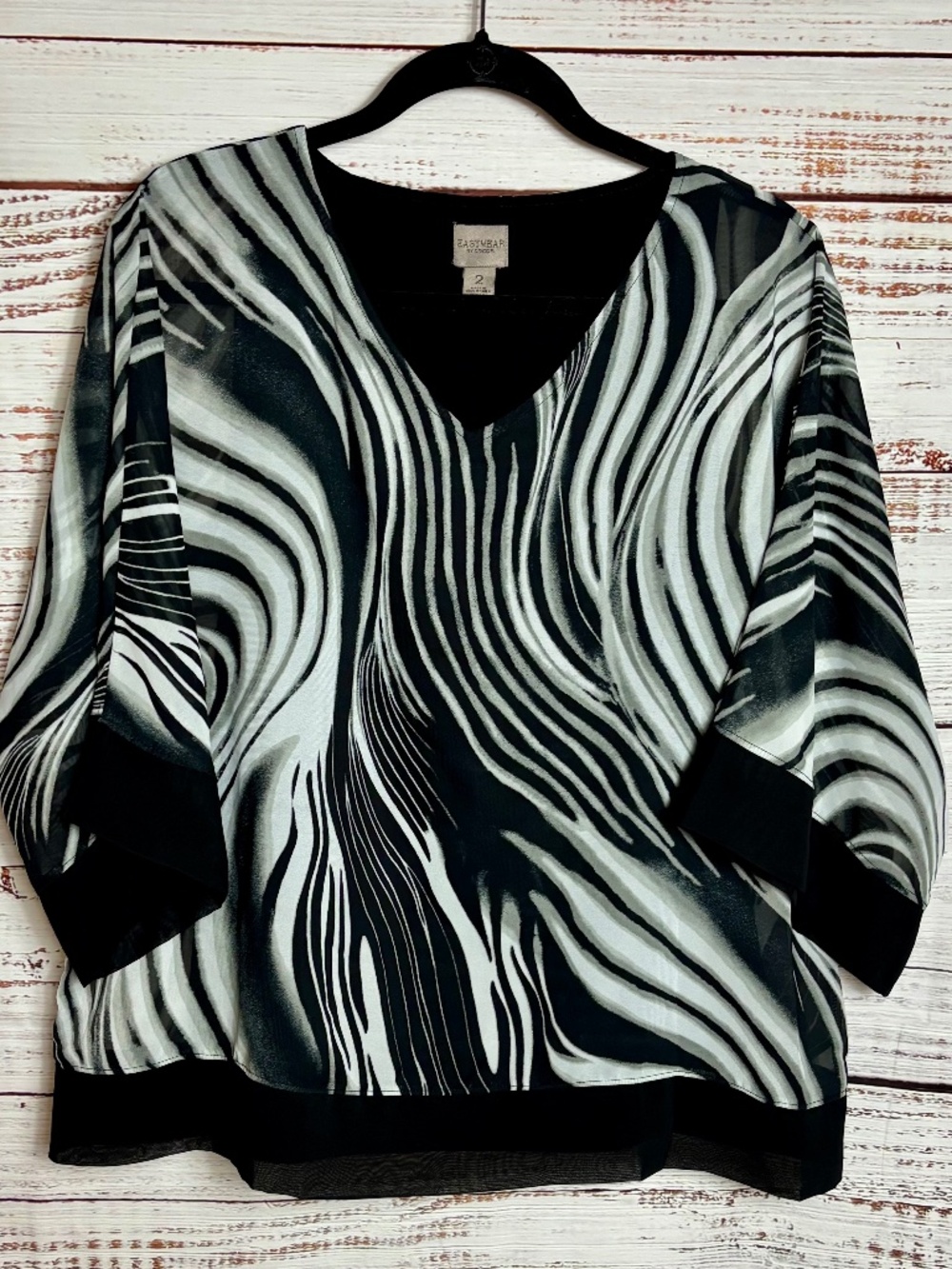 Chico's Easy Wear black, grey and white blouse size 2